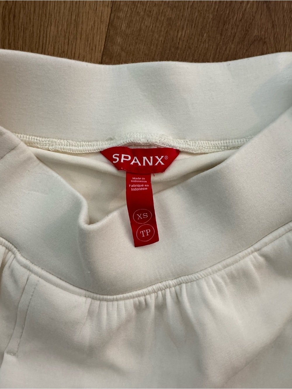 SPANX White Skort with Teal Piping - Picture 6 of 6